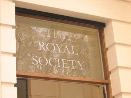 Conférence sur la vie extraterrestre à la Royal Society Britannique Royal_society_entrance